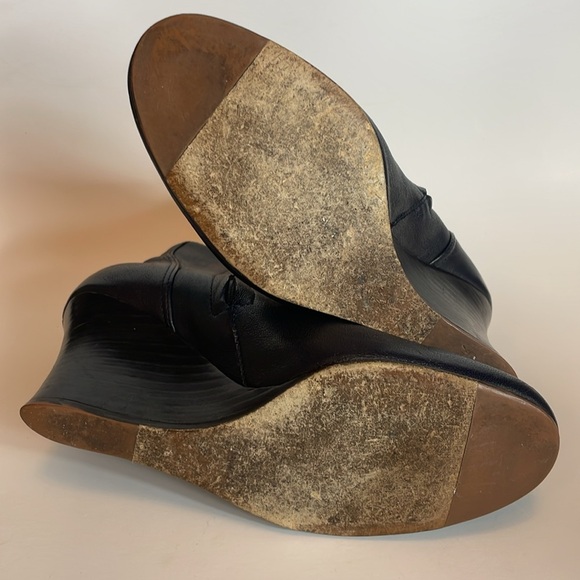 Lanvin navy blue leather ankle wedge boots 3” size 7 - Picture 6 of 8